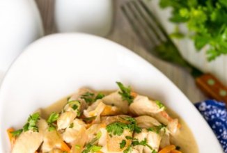 Куриное филе в сметане на сковороде 🍗