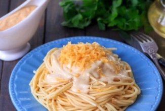 Спагетти с сырной подливой 🍝