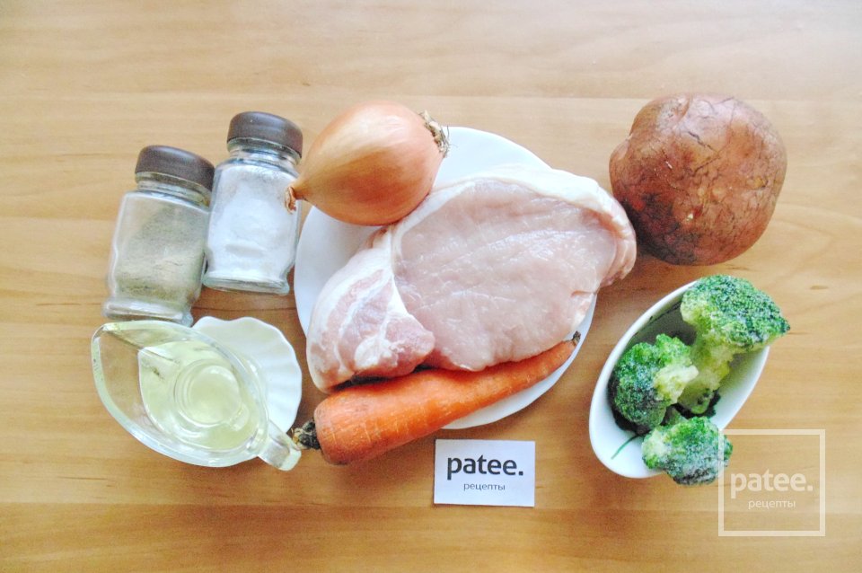 Жаркое из свинины с картофелем и брокколи - Шаг 1