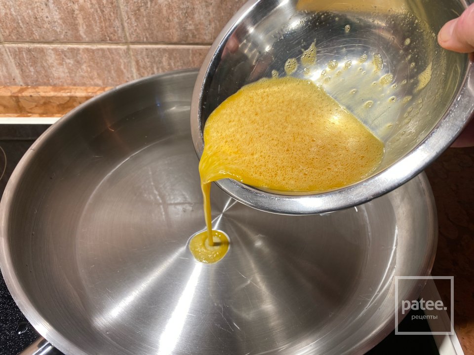 Яичный Ролл с беконом - Шаг 2