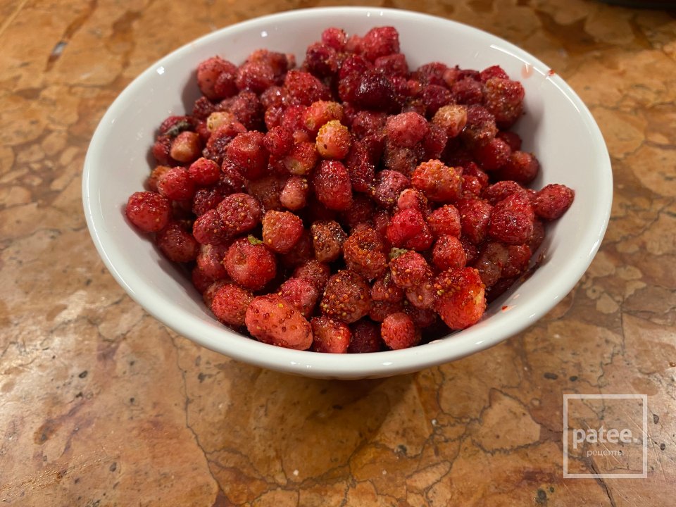 Зимний Земляничный торт из матчи - Шаг 1