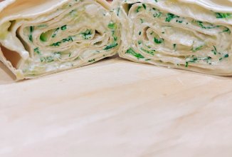 Рулет с брынзой и зеленью