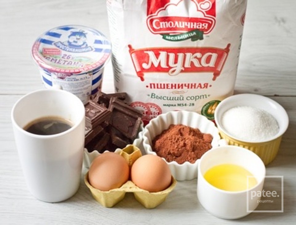 Шоколадно-кофейный пирог со сметанным кремом 🍰 - Шаг 1
