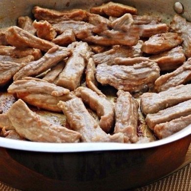 Говядина в сметане 🥩 - Шаг 3