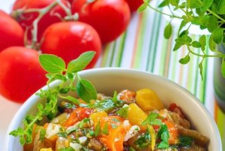 Салат из запеченных баклажанов, помидоров и перца 🥗