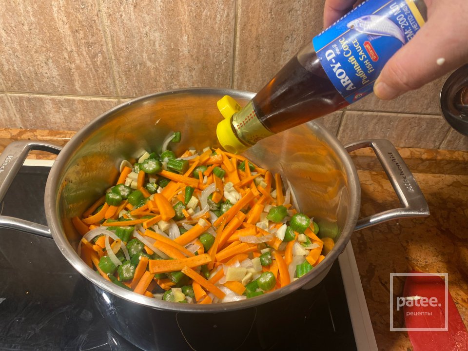 Вьетнамский суп Фо с креветками, кальмарами и осьминогом - Шаг 11