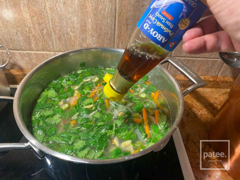 Вьетнамский суп Фо с креветками, кальмарами и осьминогом - Шаг 13