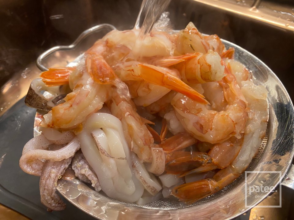 Вьетнамский суп Фо с креветками, кальмарами и осьминогом - Шаг 16