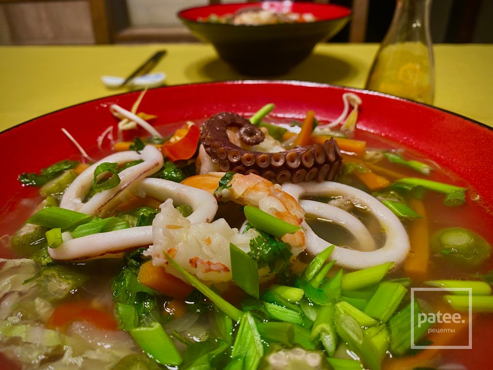Вьетнамский суп Фо с креветками, кальмарами и осьминогом - Шаг 19