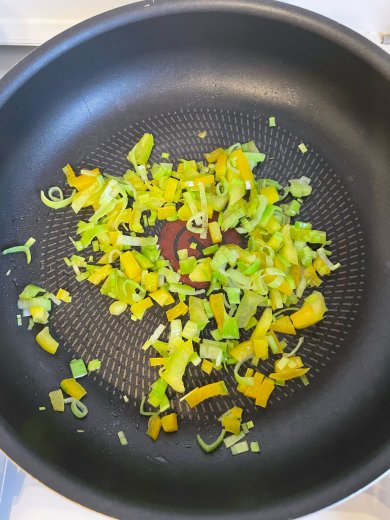 Скумбрия фаршированная зеленью - Шаг 3