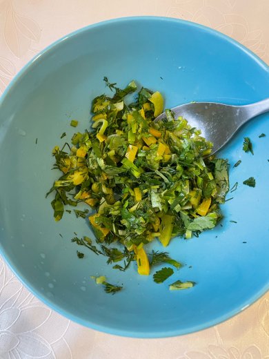 Скумбрия фаршированная зеленью - Шаг 5