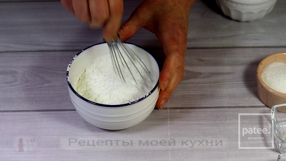 Творожная запеканка с цукатами - Шаг 2