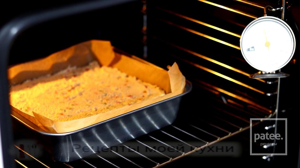 Творожная запеканка с цукатами - Шаг 8