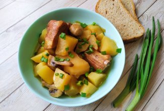 Горячее блюдо для вкусного семейного обеда (ужина), по-домашнему просто!