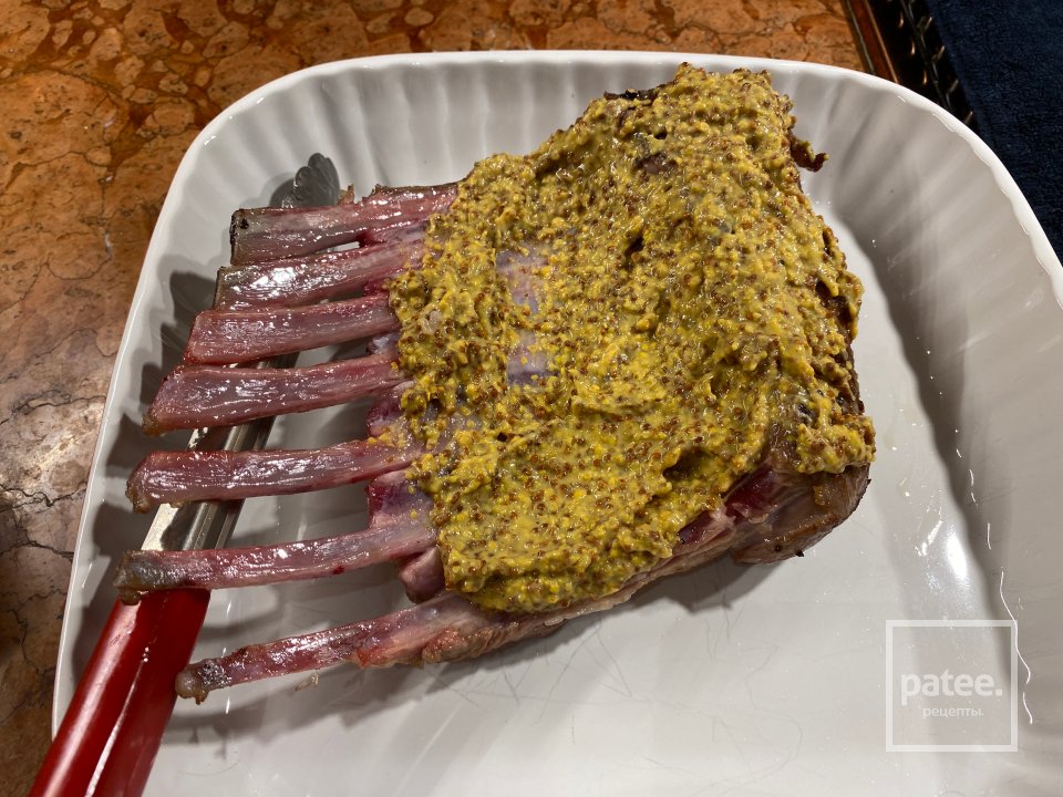 Ягнёнок в травах и миндальной панировке с овощами - Шаг 7