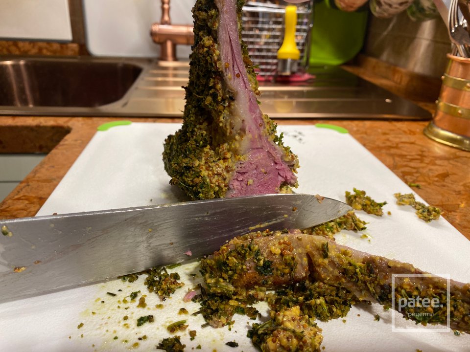 Ягнёнок в травах и миндальной панировке с овощами - Шаг 16