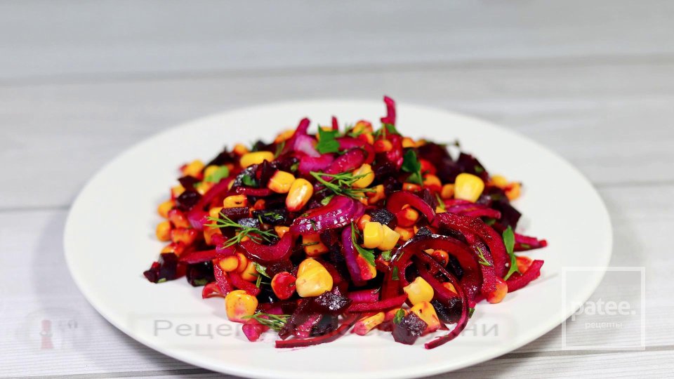 Свекольный салат с кукурузой - Шаг 8