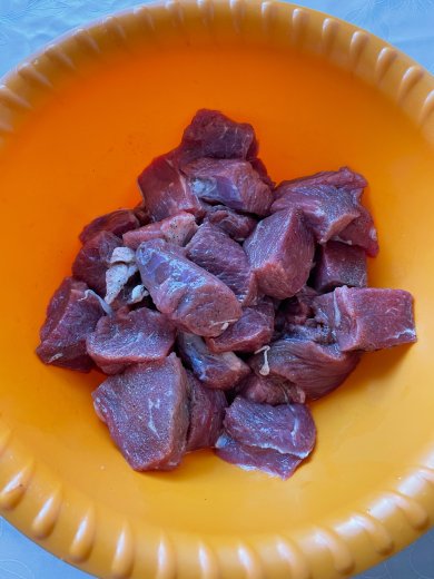 Телятина,запечённая с помидорами - Шаг 1