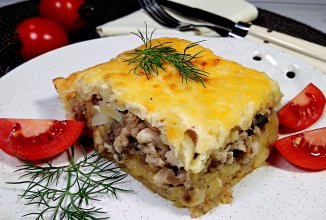 Картофельная запеканка с курицей, грибами и сыром
