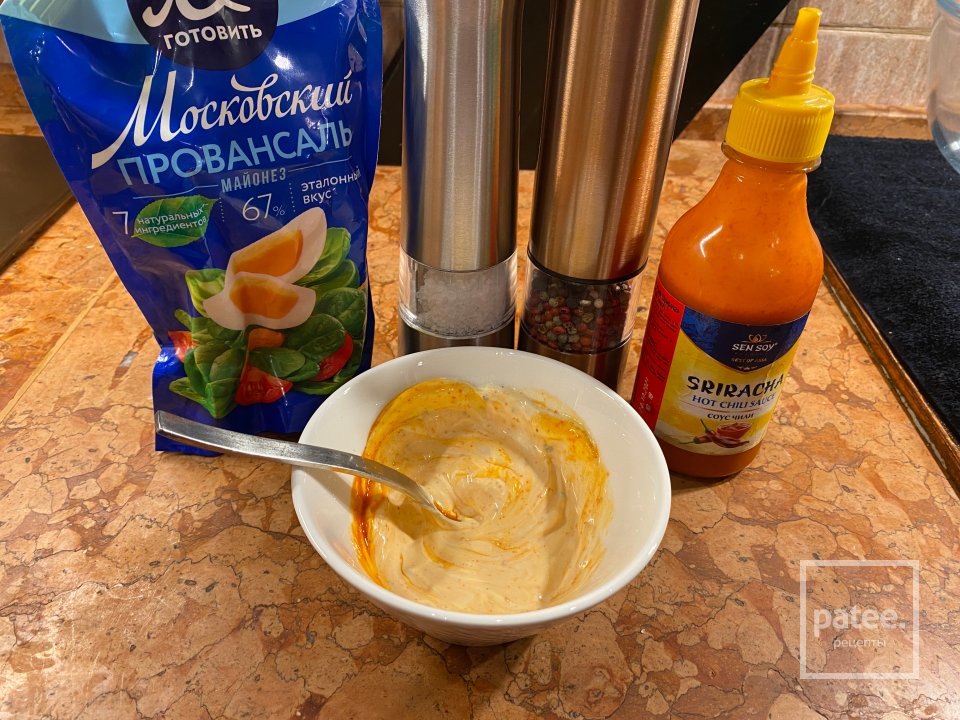 Бургер с беконом, луком и Чеддером - Шаг 15