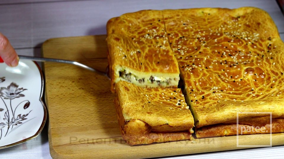 Заливной пирог с рыбной консервы - Шаг 13