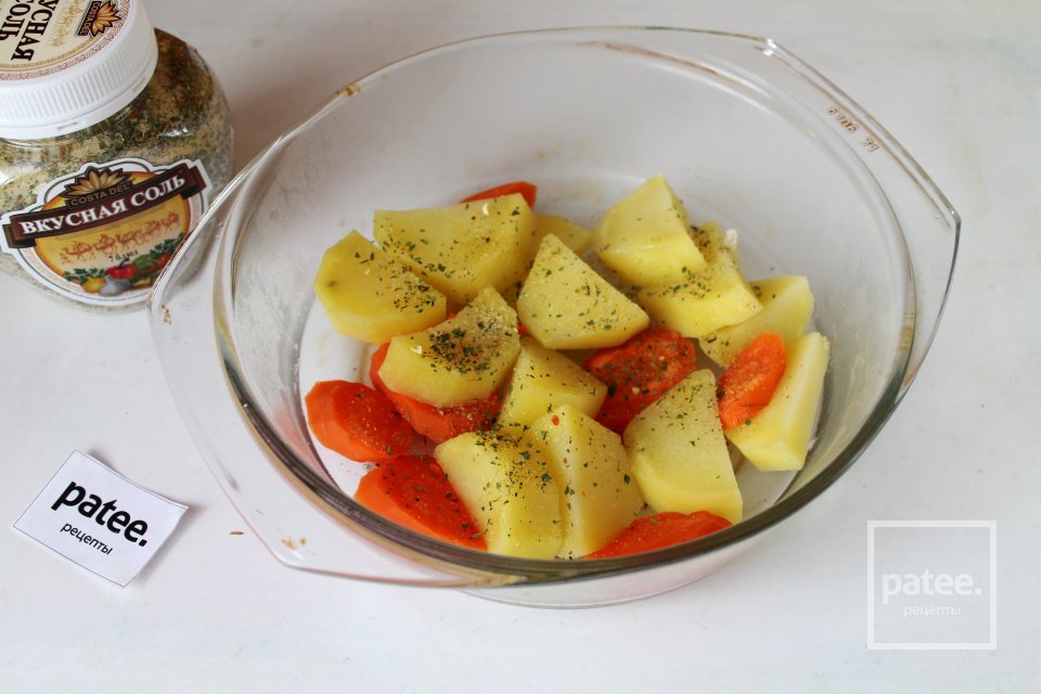 Треска, запеченная с овощами и сметаной - Шаг 6