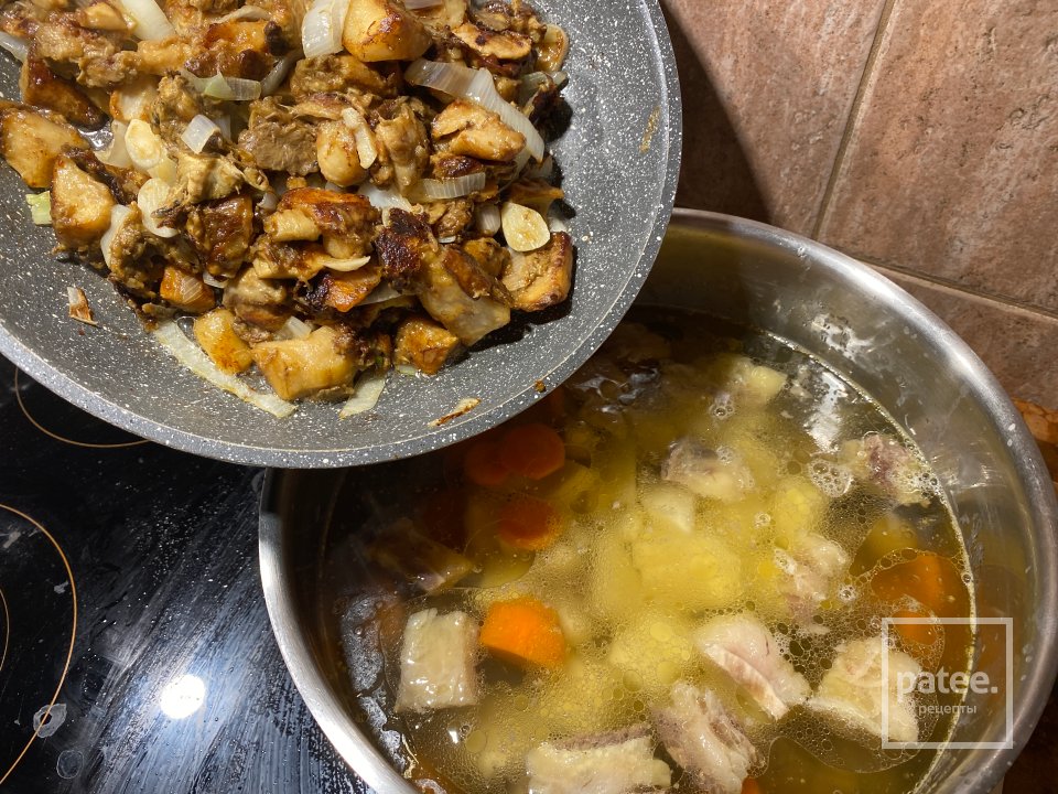 Русский Борщ из Белых Грибов - Шаг 11