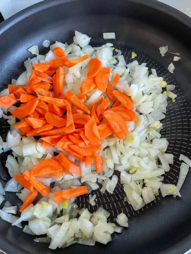 Куриная печень с кабачками - Шаг 3