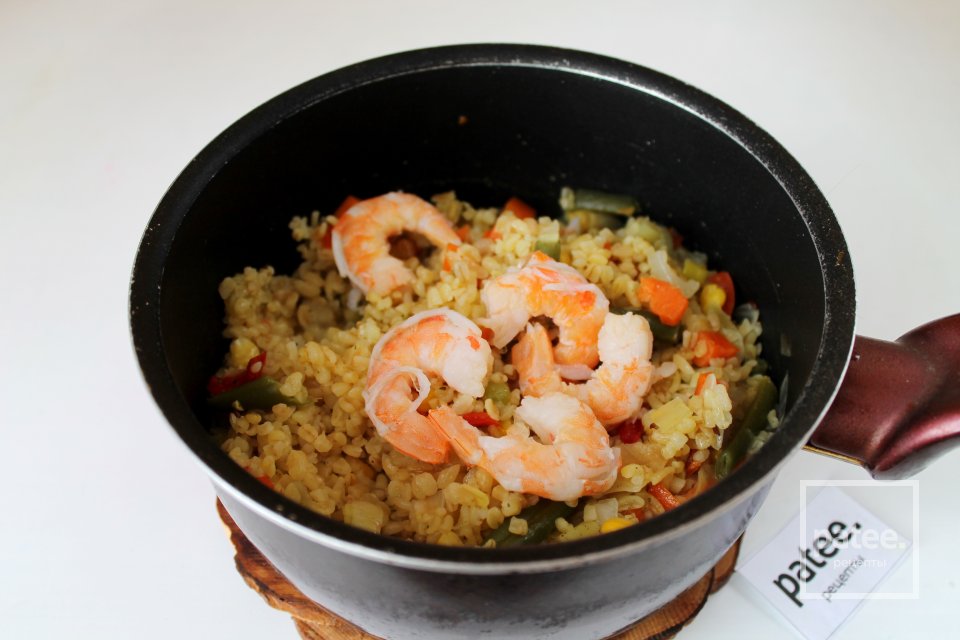 Булгур с мексиканской смесью и креветками - Шаг 11