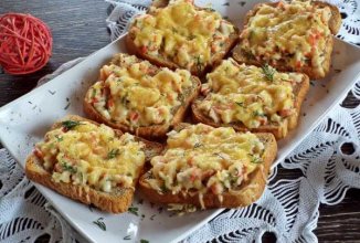 Горячие бутерброды с крабовыми палочками 🥪