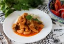 Мясо по-строгановски с белыми грибами