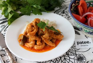 Мясо по-строгановски с белыми грибами