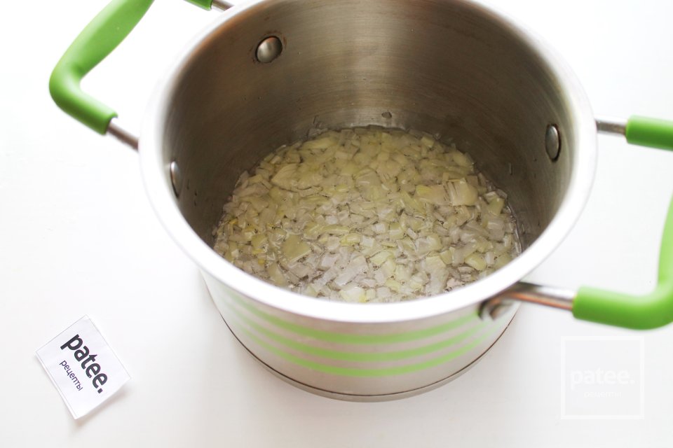 Сырный суп с грибами - Шаг 3