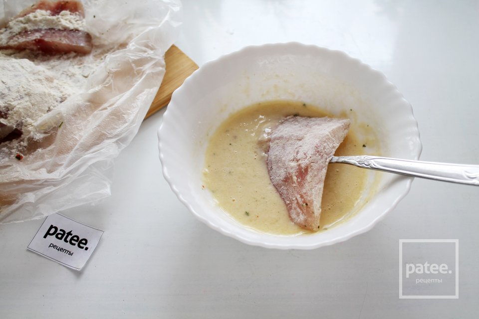 Филе тилапии в кляре на сковороде - Шаг 10