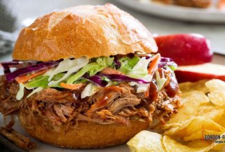 Свинина тушеная в духовке