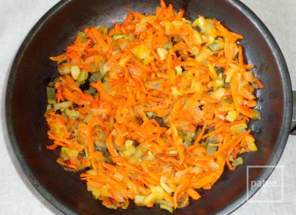 Рис с куриными ножками и морковью и луком - Шаг 5