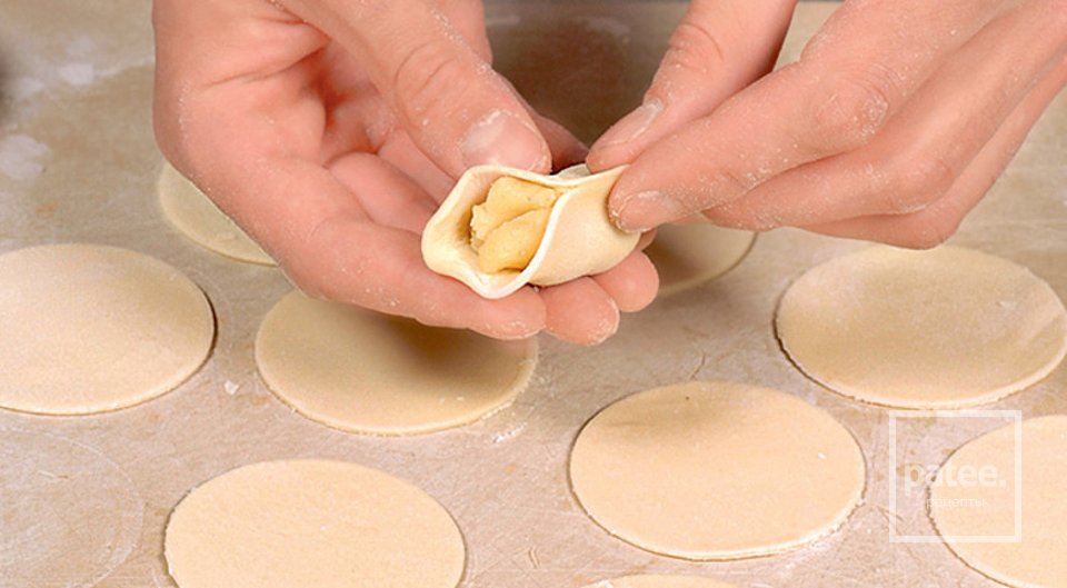 Вареники с картофелем - Шаг 5