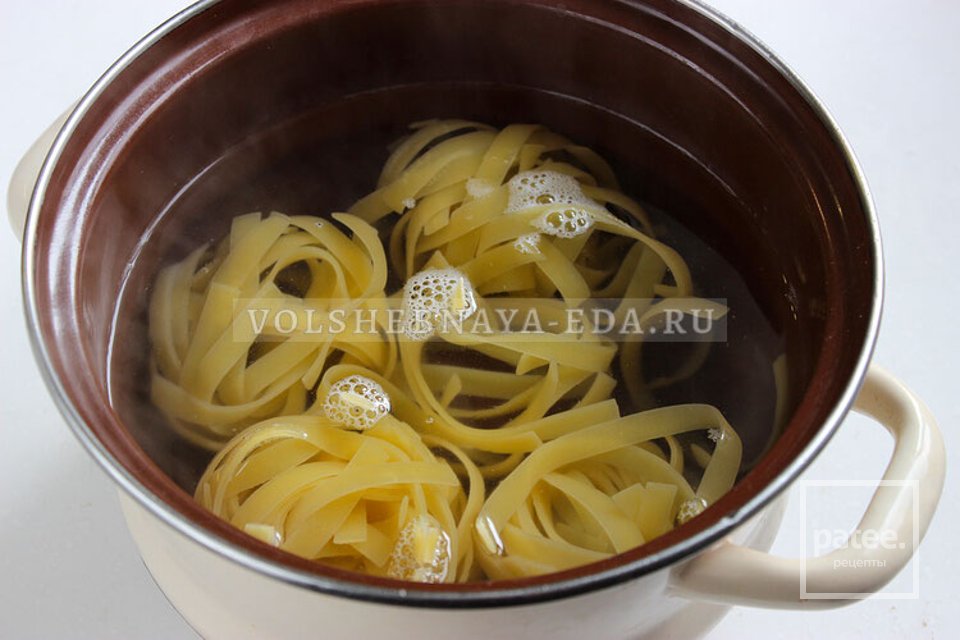 Паста с фаршем и овощами - Шаг 8