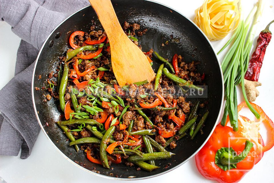 Паста с фаршем и овощами - Шаг 9