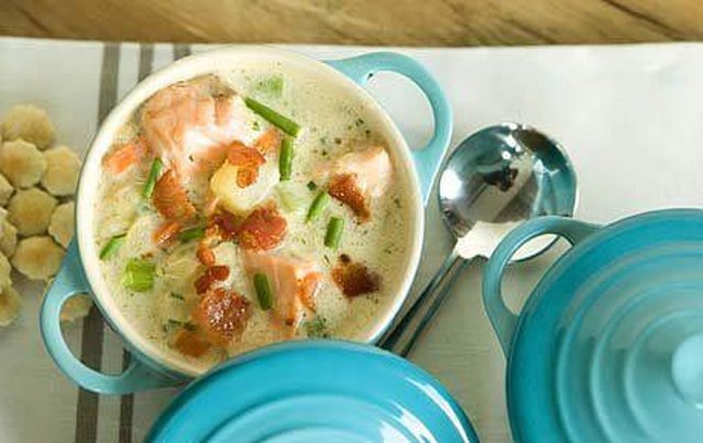 Сливочный суп с форелью по-норвежски