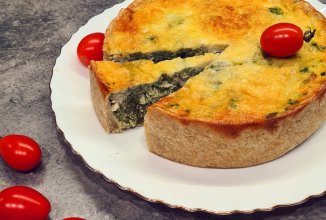 Пирог с курицей и шпинатом