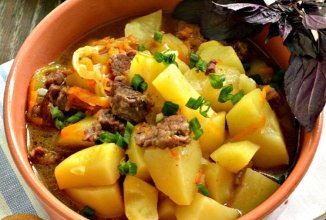 Картофель тушёный в мультиварке с овощами и говядиной 👍🏼