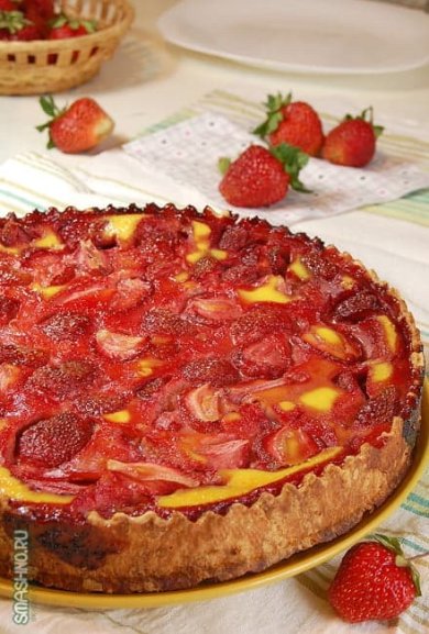 Пирог со свежей клубникой и сметанной заливкой 🍮 - Шаг 18