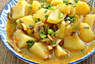 Картофель с грибами и болгарским перцем в мультиварке 👍🏼