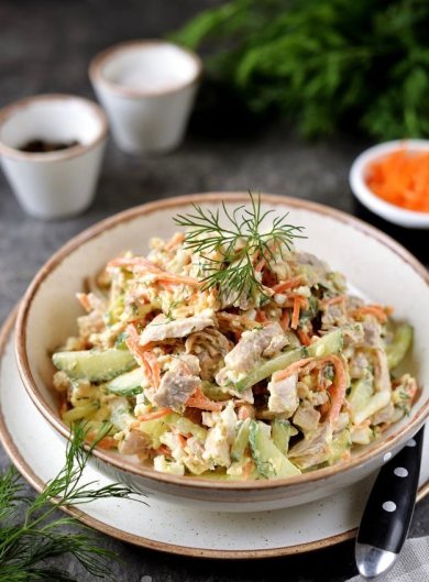 Салат «Фантазия» с курицей и корейской морковью🥗