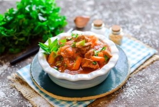 Говядина с овощами в духовке 🥩