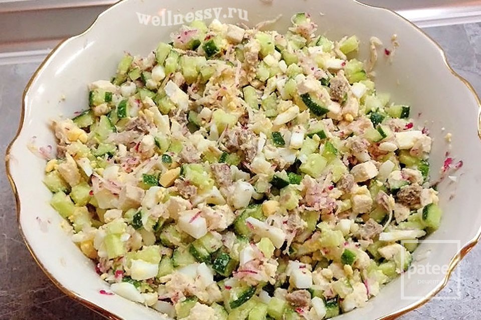 ПП окрошка с редисом, мясом, огурцами 🥣 - Шаг 5
