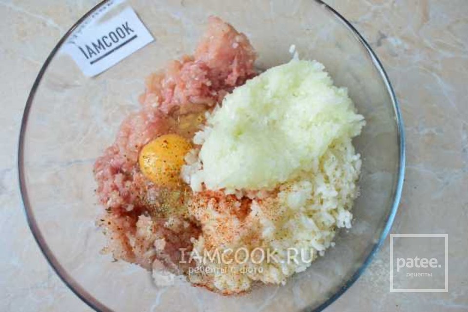 Куриные тефтели в сливочном соусе на сковороде 👍🏼 - Шаг 4