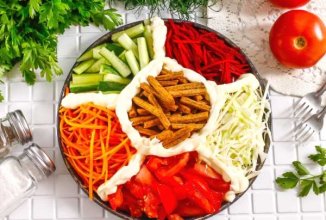 Салат «Ромашка» со свежей свеклой 🥗