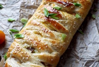 Пирог с горбушей и рисом (из слоеного теста) 🥧